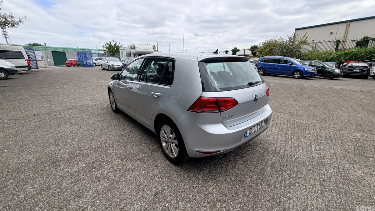 Volkswagen Golf Hatchback, Petrol, 2016, Silver