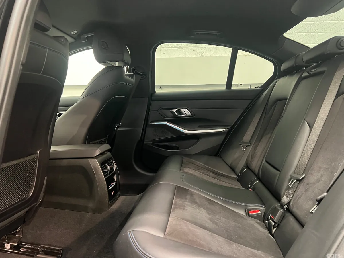 BMW 3-Series Saloon, Petrol Plug-in Hybrid, 2023, Black
