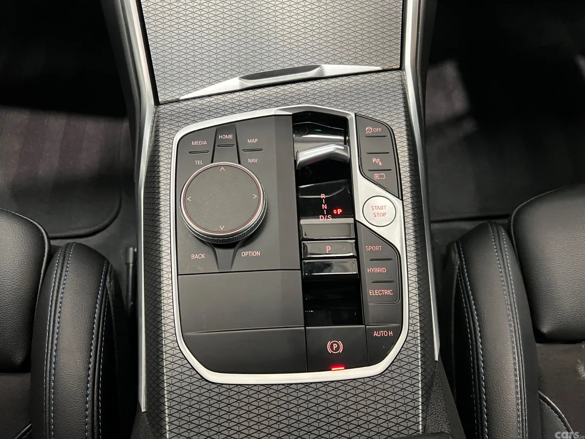 BMW 3-Series Saloon, Petrol Plug-in Hybrid, 2023, Black