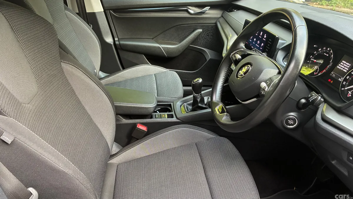Skoda Octavia Estate, Diesel, 2023, Grey