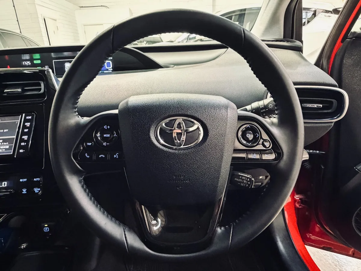 Toyota Prius Saloon, Petrol Hybrid, 2019, Red