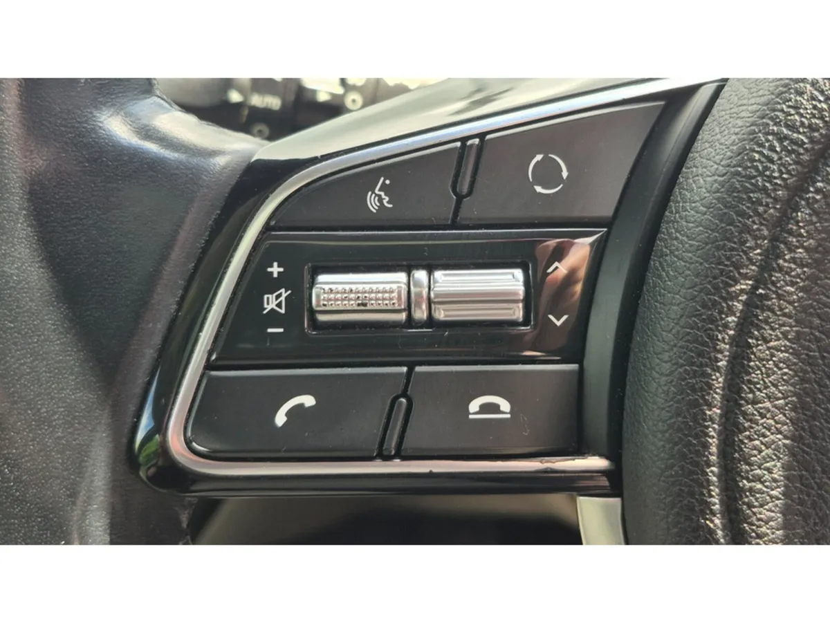 Kia Sportage SUV, Diesel Hybrid, 2020, Red
