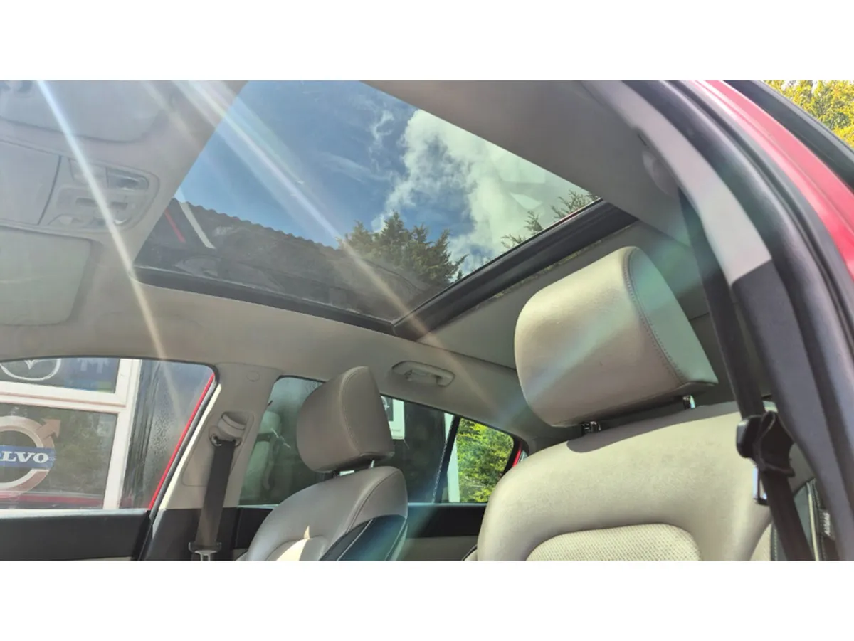 Kia Sportage SUV, Diesel Hybrid, 2020, Red
