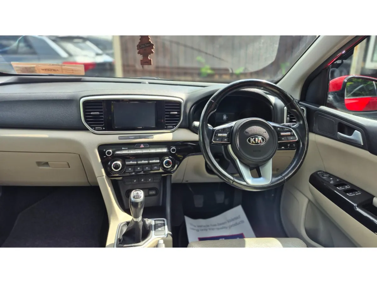Kia Sportage SUV, Diesel Hybrid, 2020, Red