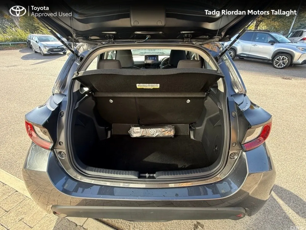 Toyota Yaris Hatchback, Petrol Hybrid, 2026, Grey