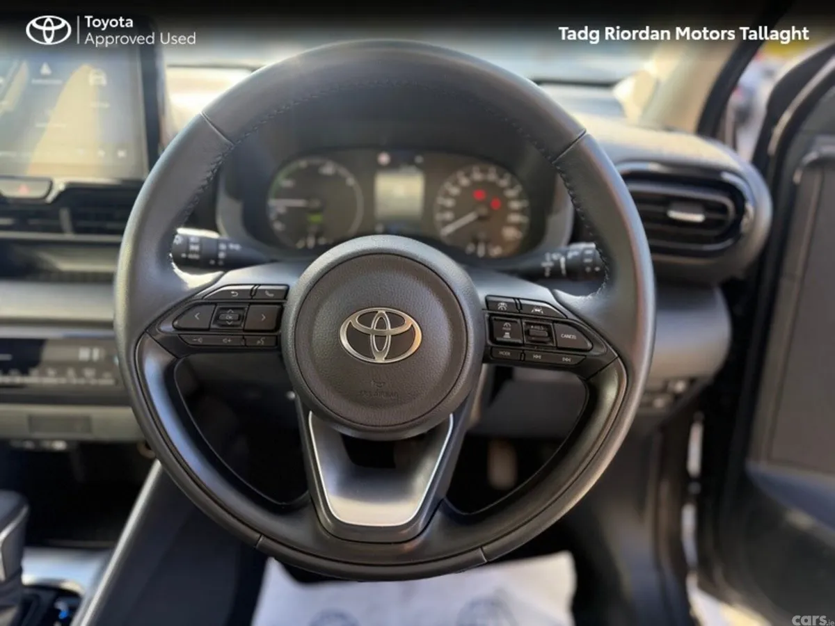 Toyota Yaris Hatchback, Petrol Hybrid, 2026, Grey