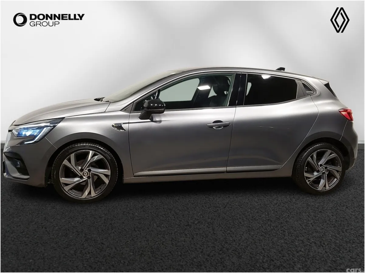 Renault Clio Hatchback, Petrol, 2023, Grey