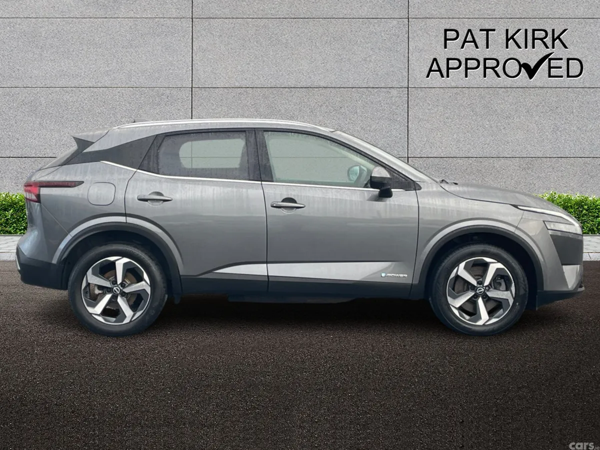 Nissan Qashqai Hatchback, Petrol Hybrid, 2023, Grey