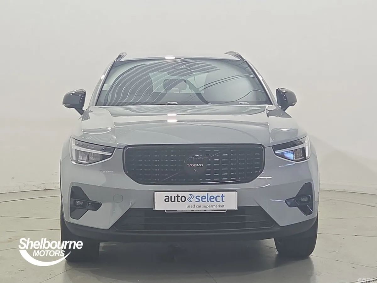 Volvo XC40 SUV, Petrol, 2025, Grey