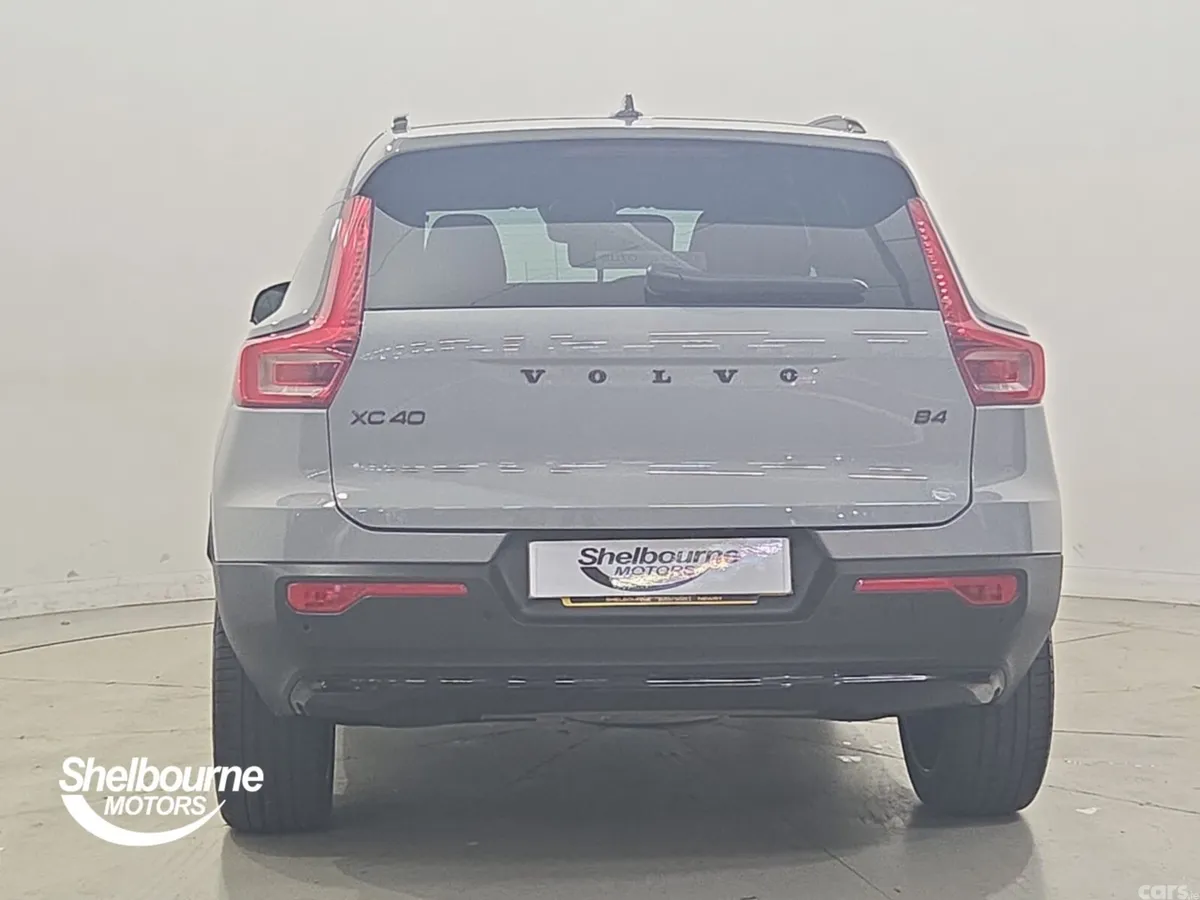 Volvo XC40 SUV, Petrol, 2025, Grey