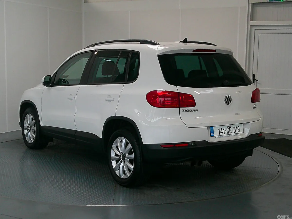 Volkswagen Tiguan SUV, Diesel, 2014, White