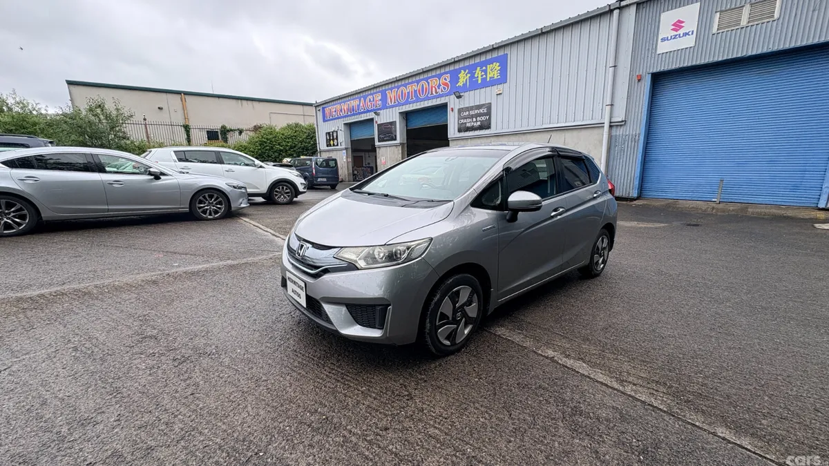 Honda Fit Hatchback, Petrol Hybrid, 2014, Silver