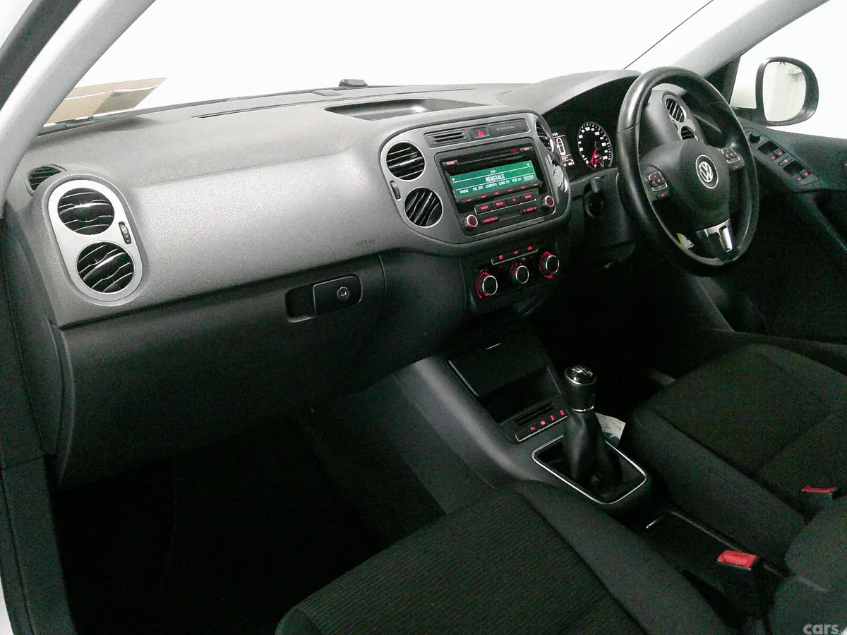 Volkswagen Tiguan SUV, Diesel, 2014, White
