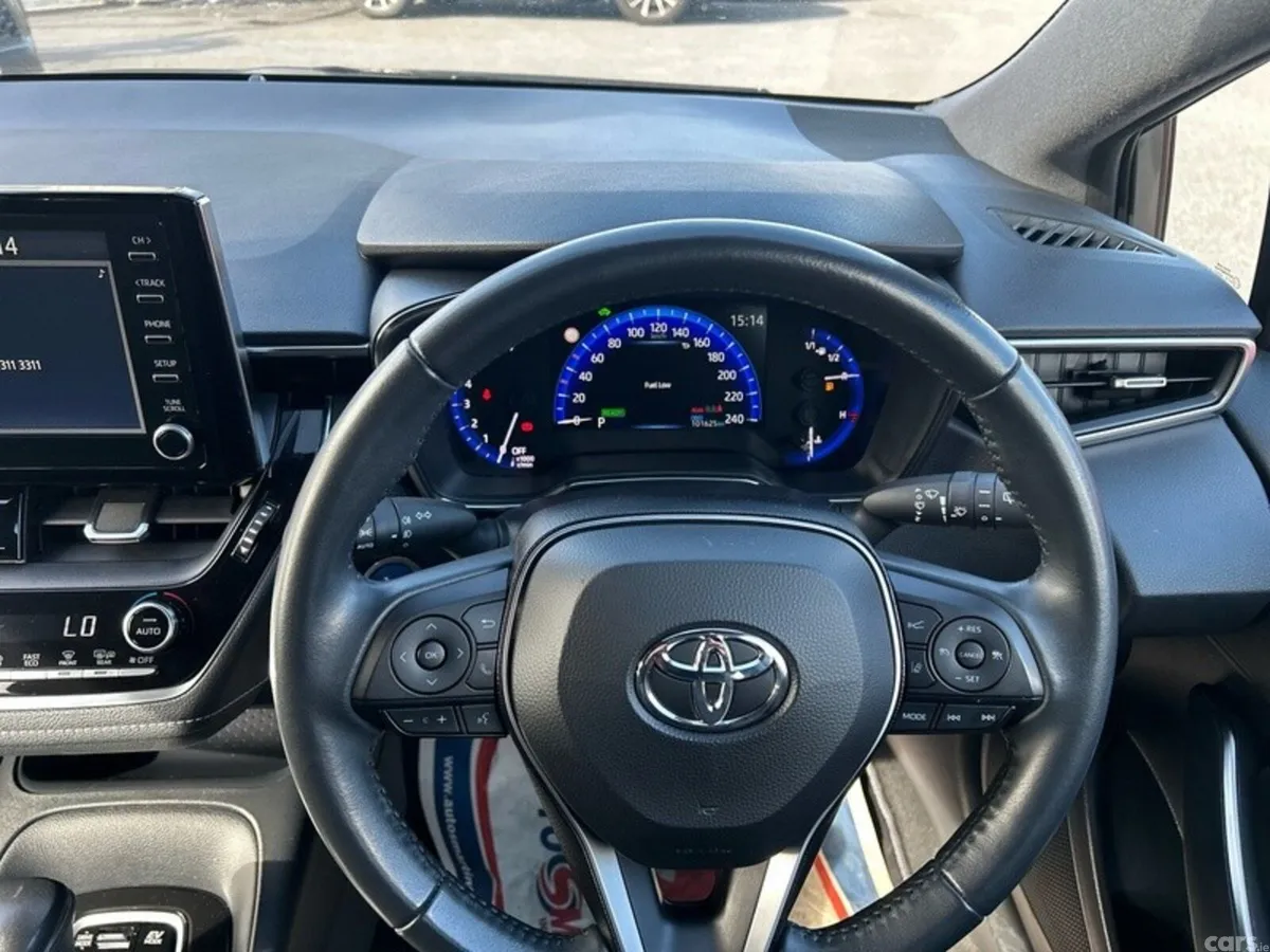 Toyota Corolla Hatchback, Petrol Hybrid, 2023, Green