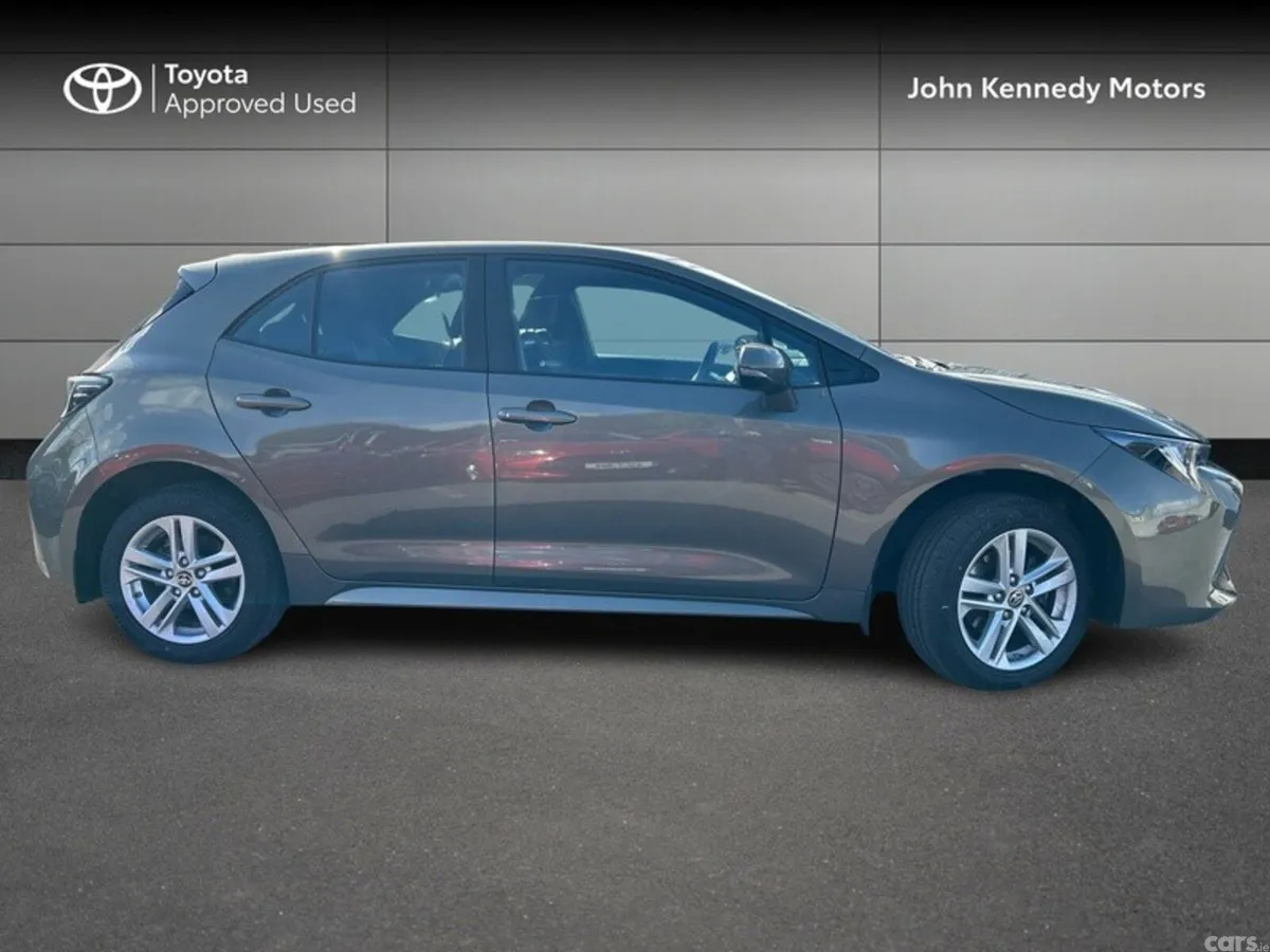 Toyota Corolla Hatchback, Petrol Hybrid, 2023, Green