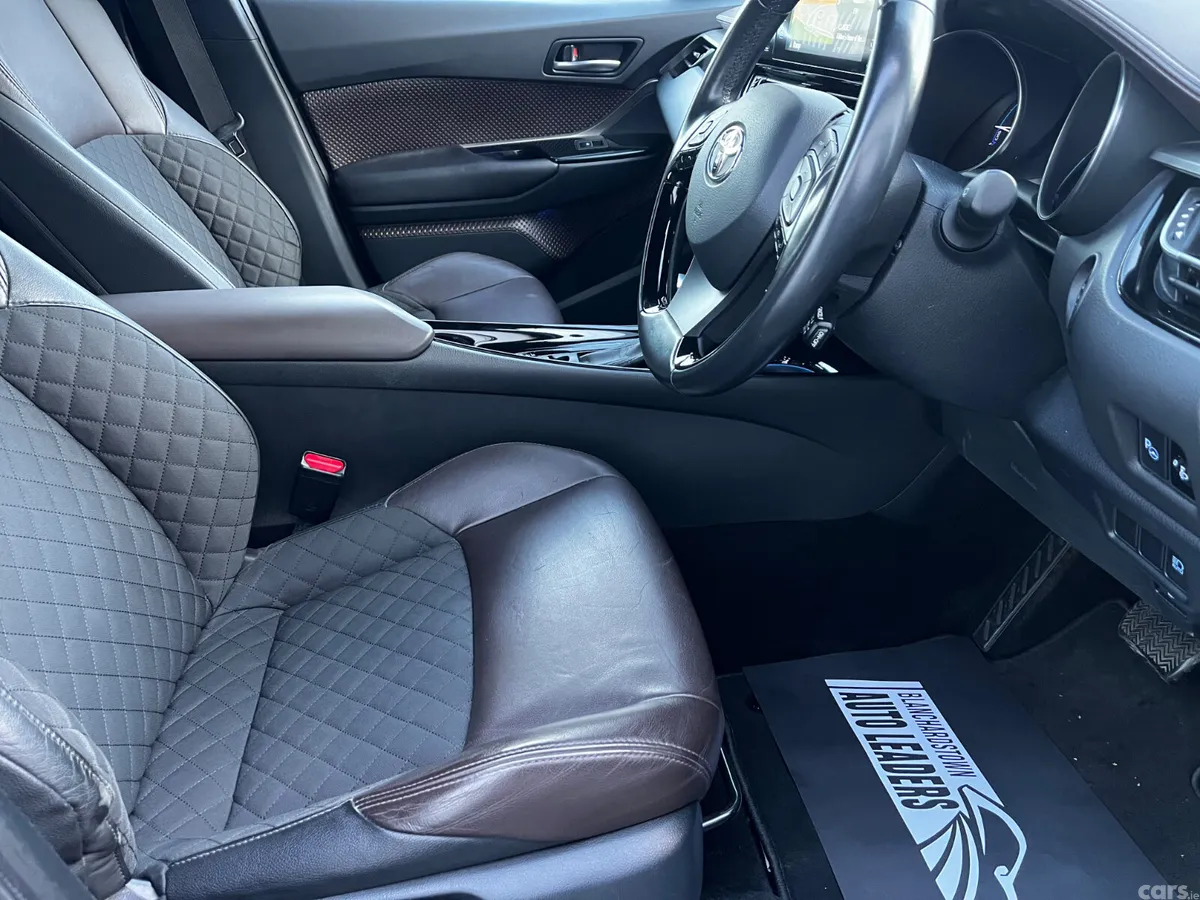 Toyota C-HR SUV, Petrol Hybrid, 2018, Grey