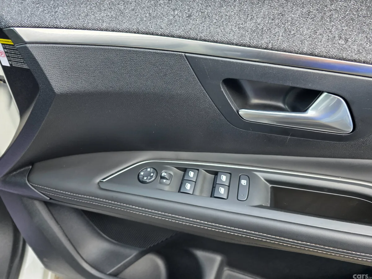 Peugeot 3008 SUV, Diesel, 2018, White