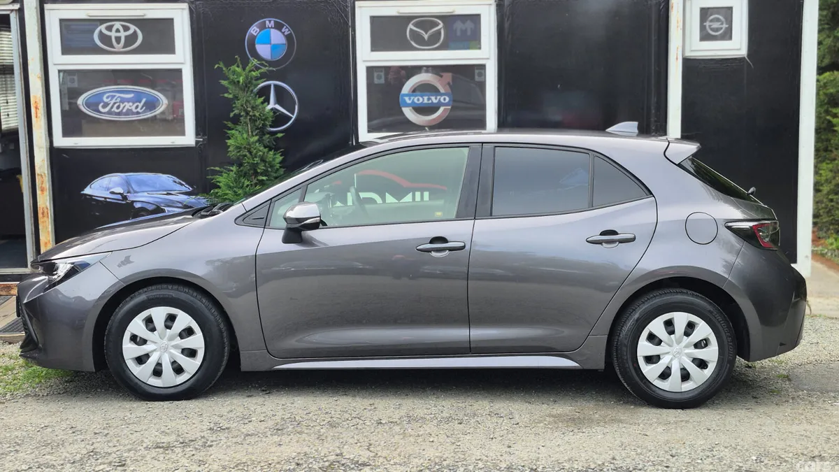 Toyota Corolla Hatchback, Petrol Hybrid, 2021, Grey