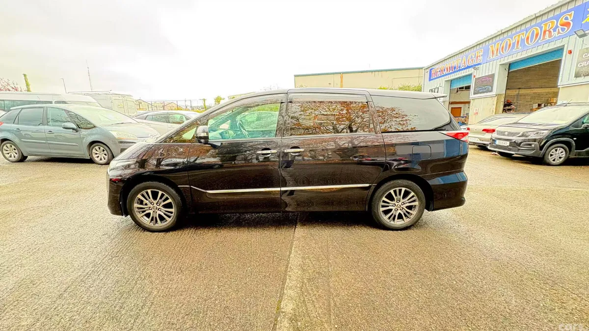 Toyota Estima MPV, Petrol Hybrid, 2016, Black