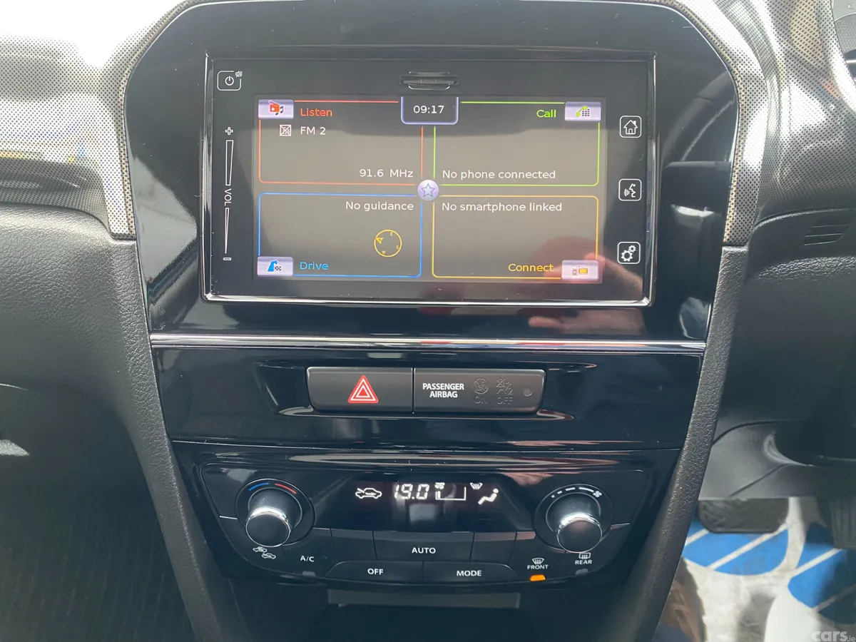 Suzuki Vitara SUV, Petrol Hybrid, 2021, Blue