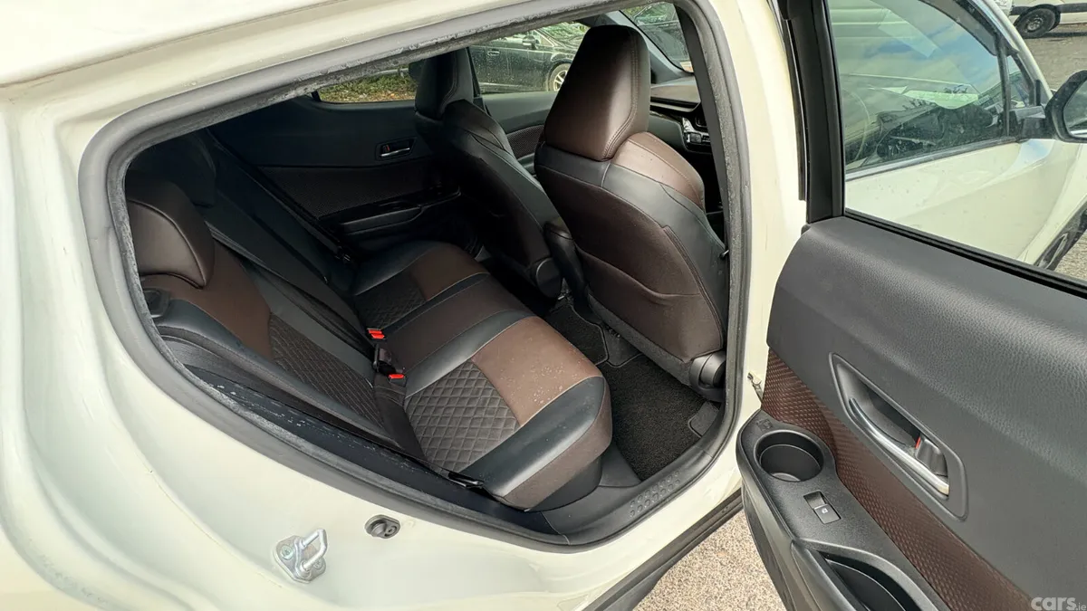 Toyota C-HR Hatchback, Petrol Hybrid, 2017, White