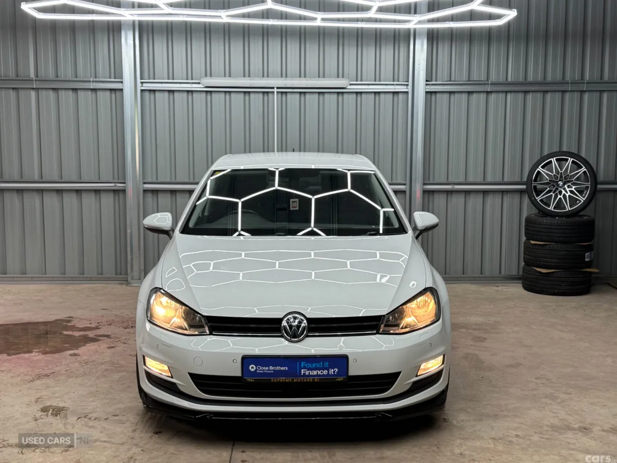 Volkswagen Golf Hatchback, Diesel, 2017, White