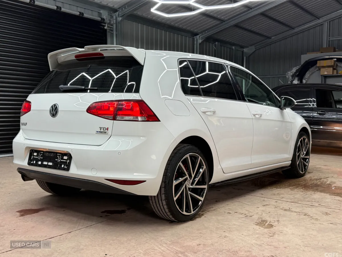 Volkswagen Golf Hatchback, Diesel, 2017, White
