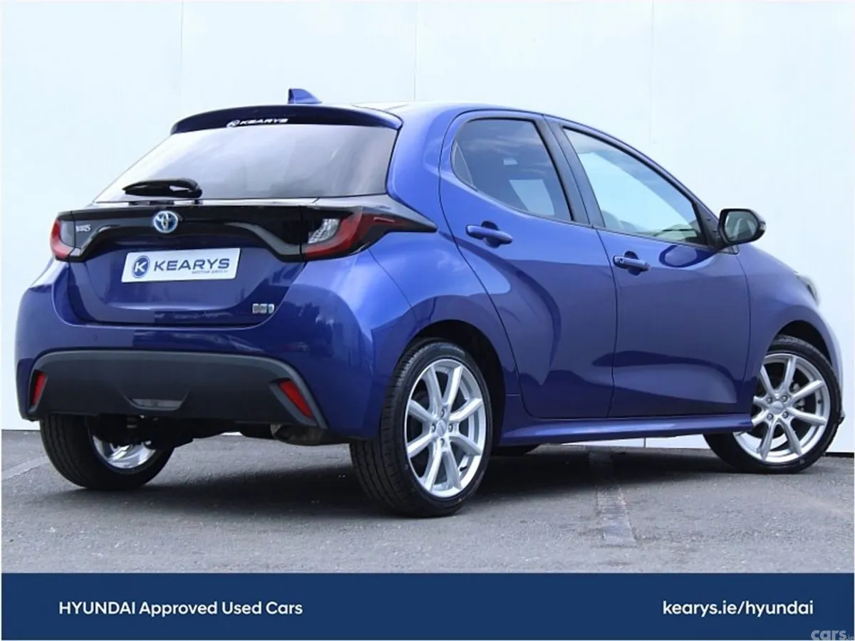 Toyota Yaris Hatchback, Petrol Hybrid, 2021, Blue
