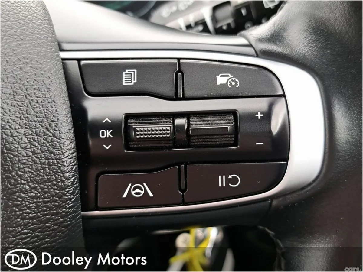 Kia Sportage SUV, Diesel Hybrid, 2023, Red
