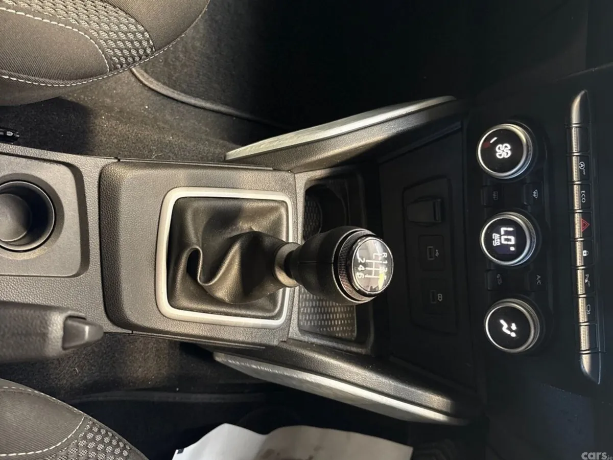 Dacia Duster SUV, Diesel, 2024, White