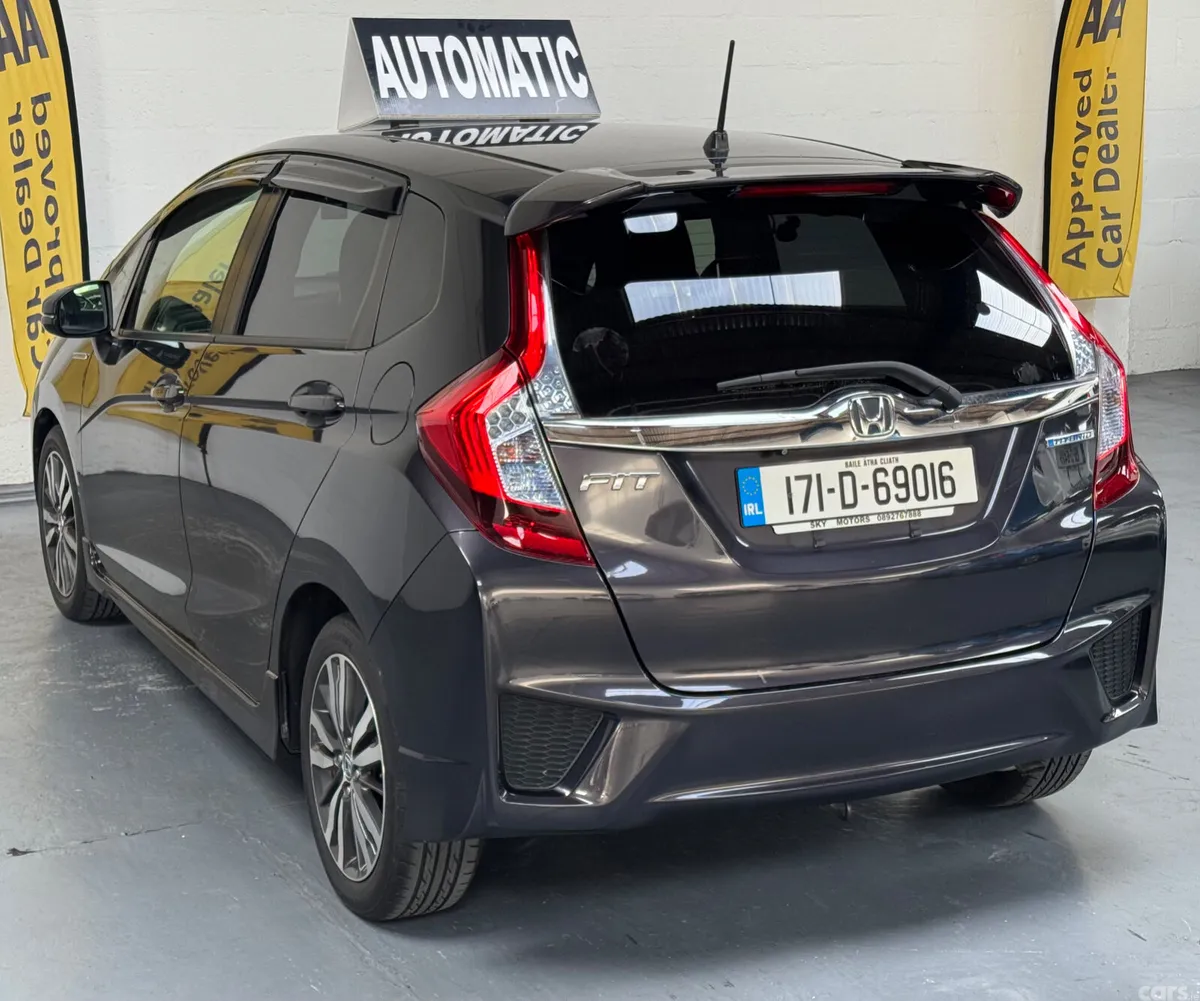Honda Fit Hatchback, Petrol Hybrid, 2017, Grey