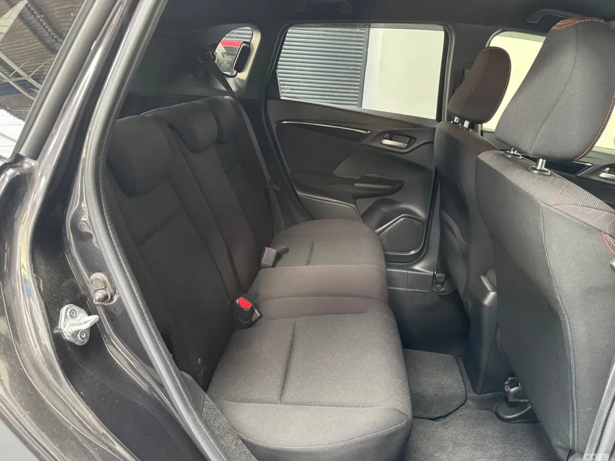 Honda Fit Hatchback, Petrol Hybrid, 2017, Grey