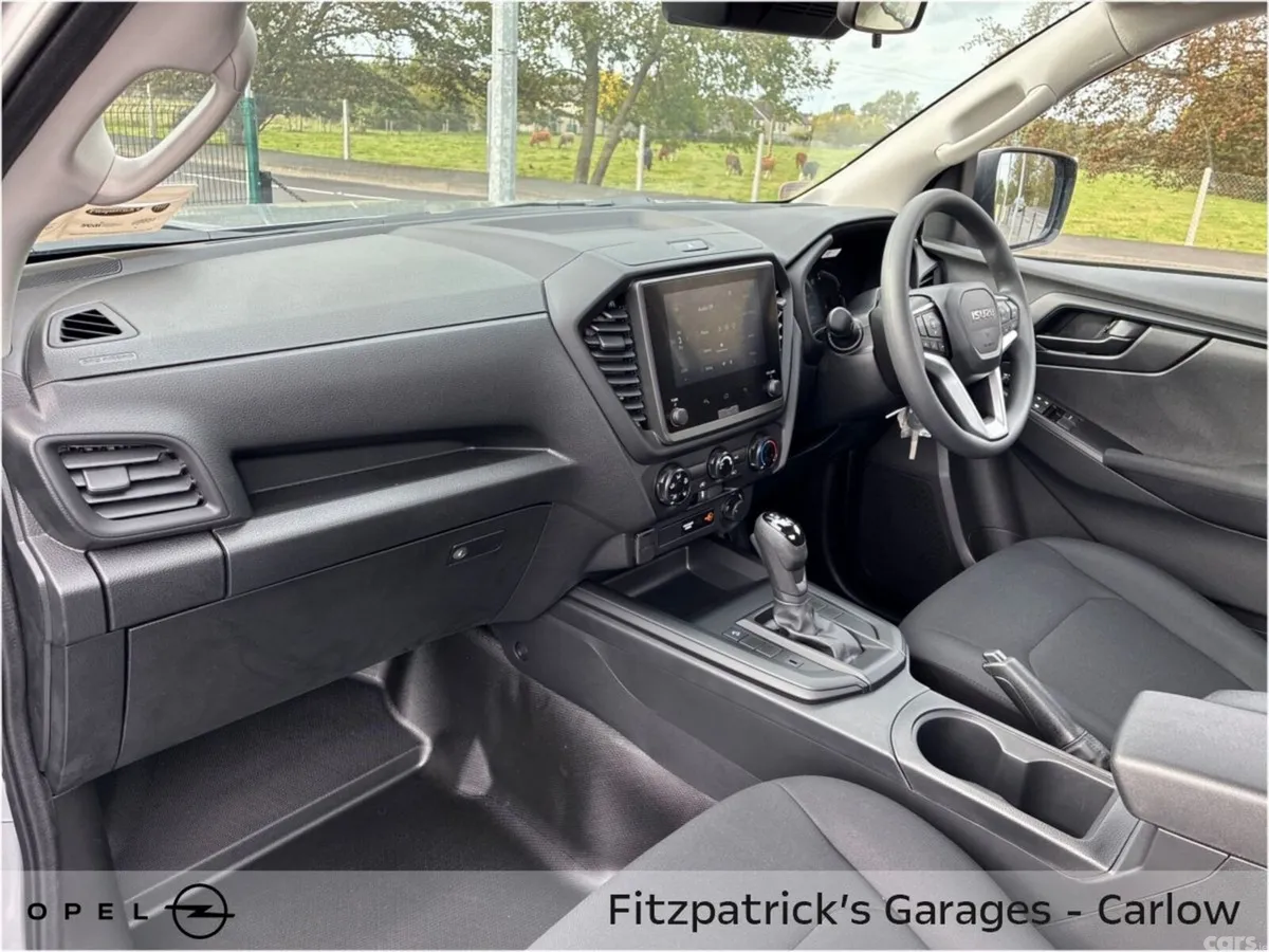 Isuzu D-Max Pick Up, Diesel, 2027, Grey