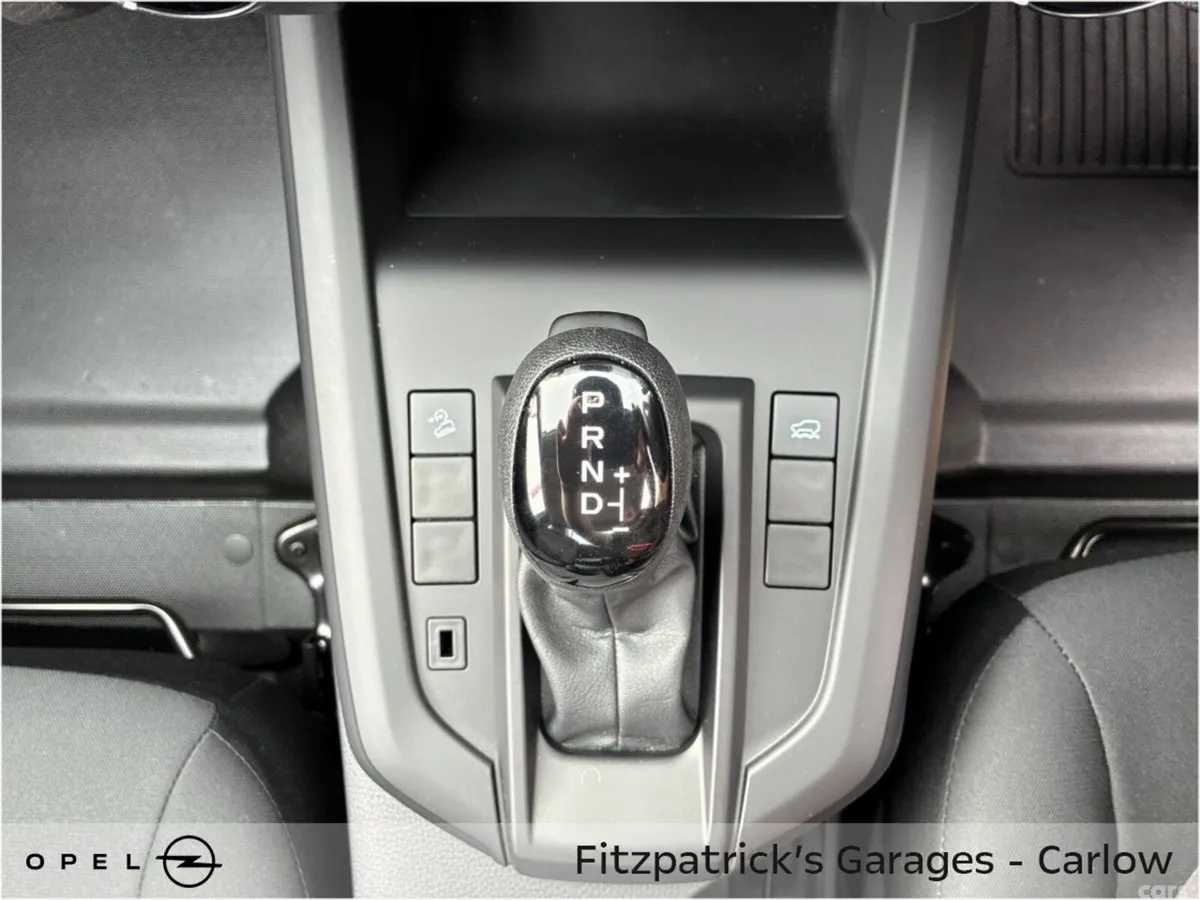 Isuzu D-Max Pick Up, Diesel, 2027, Grey