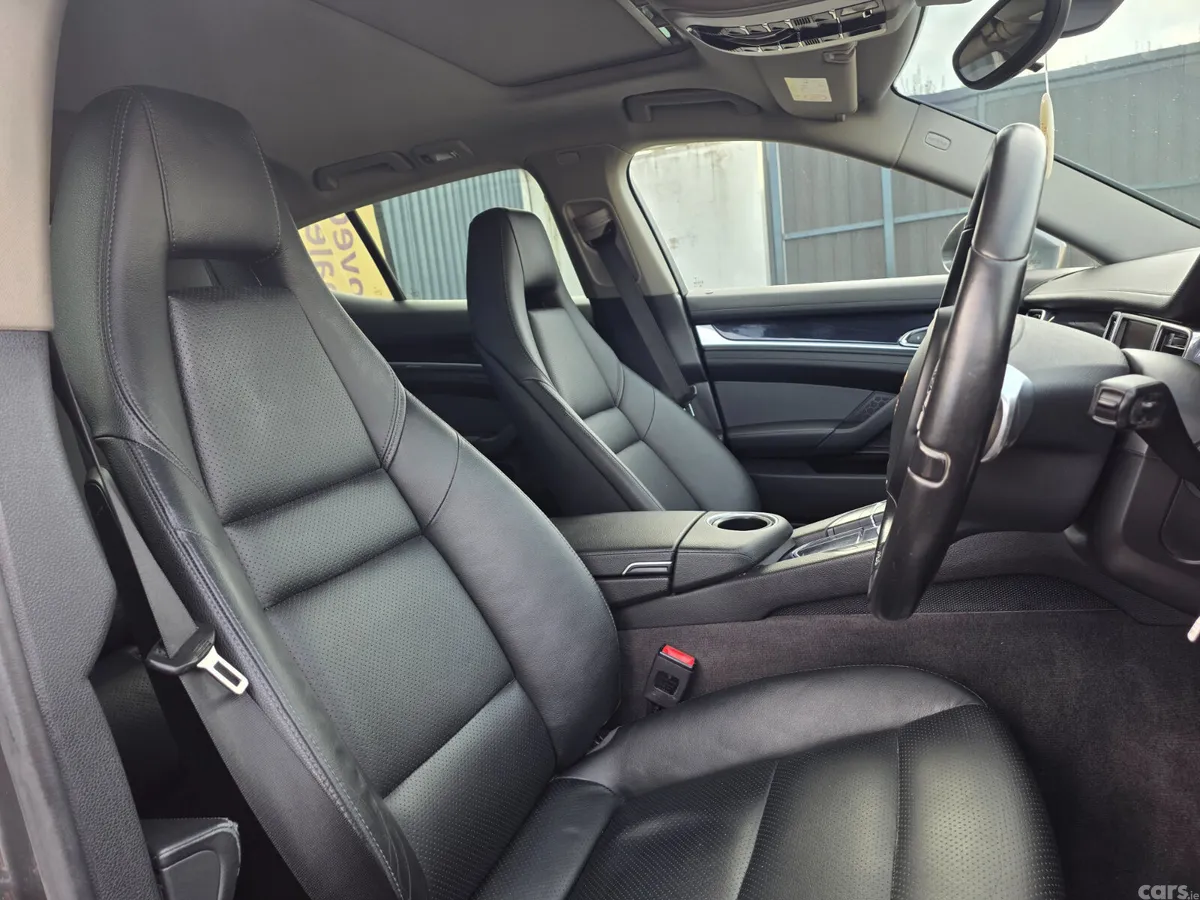 Porsche Panamera Hatchback, Diesel, 2016, Grey