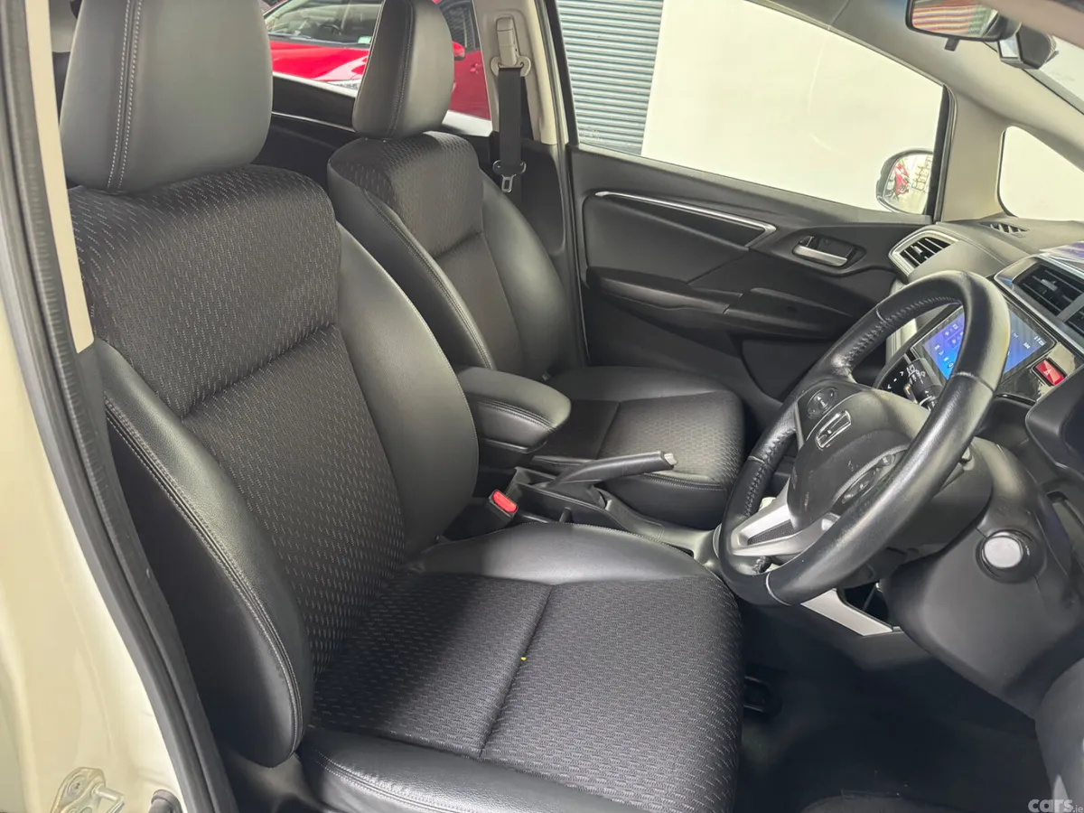 Honda Fit Hatchback, Petrol Hybrid, 2014, White