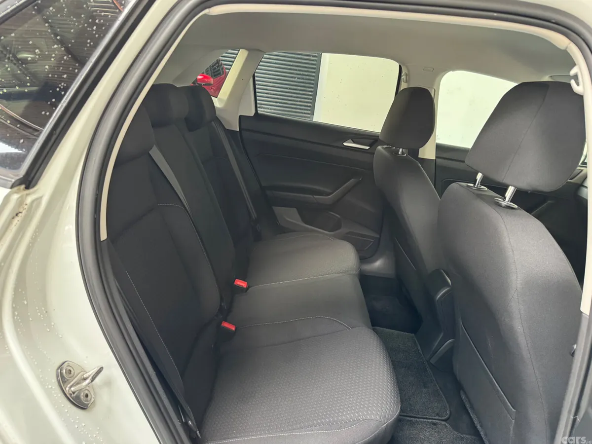 Volkswagen Polo Hatchback, Petrol, 2018, White
