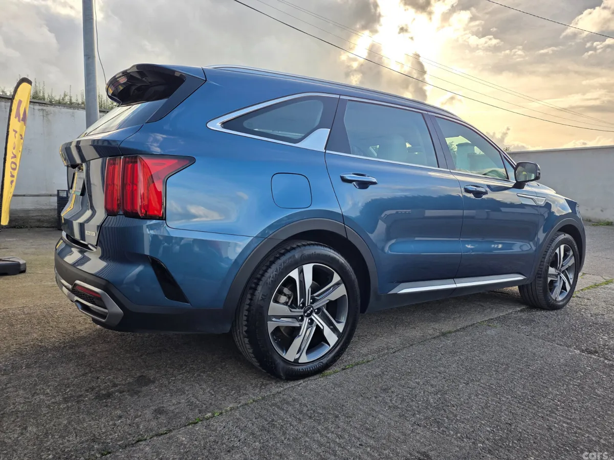 Kia Sorento SUV, Petrol Plug-in Hybrid, 2023, Blue
