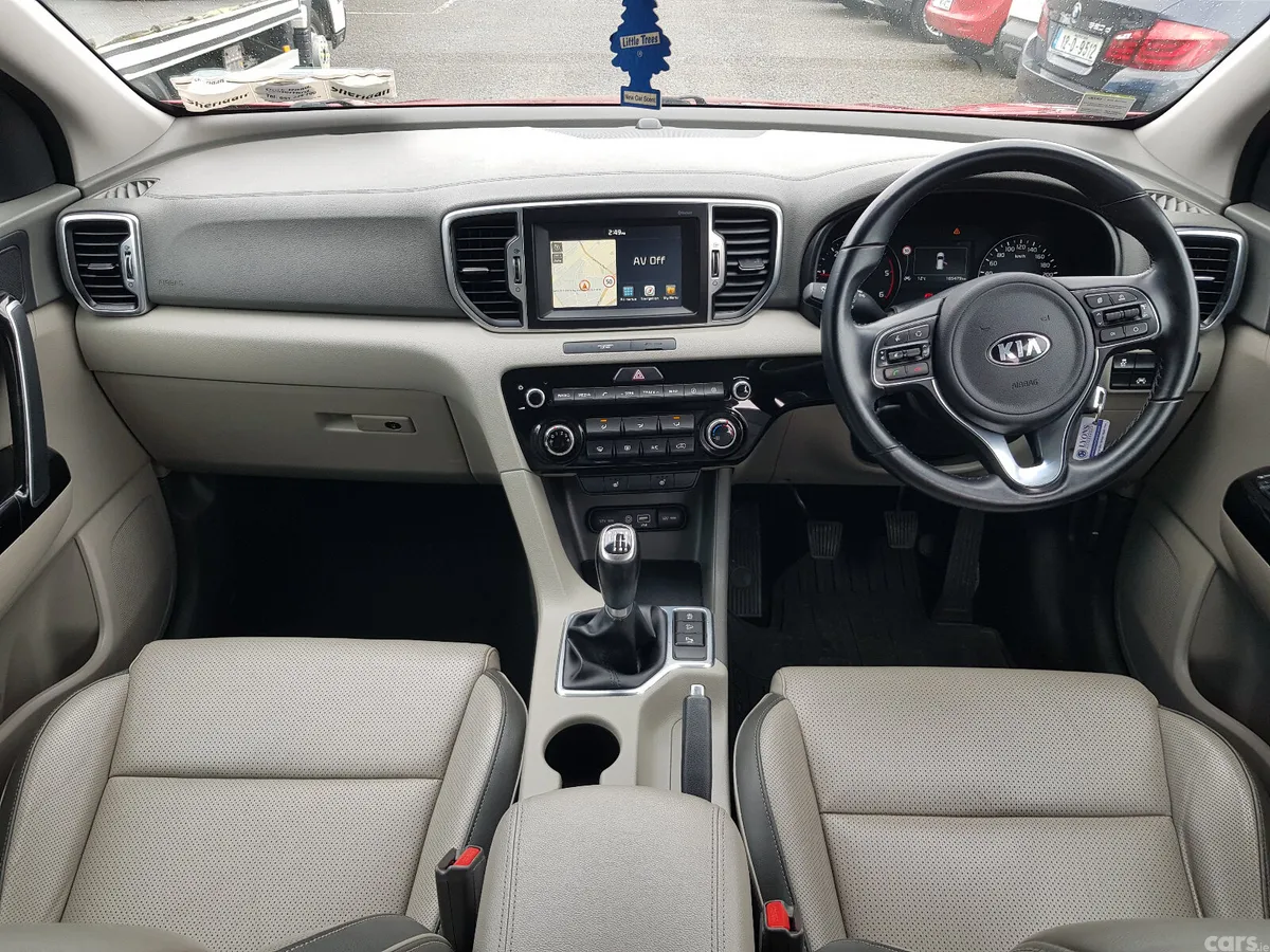 Kia Sportage SUV, Diesel, 2017, Red