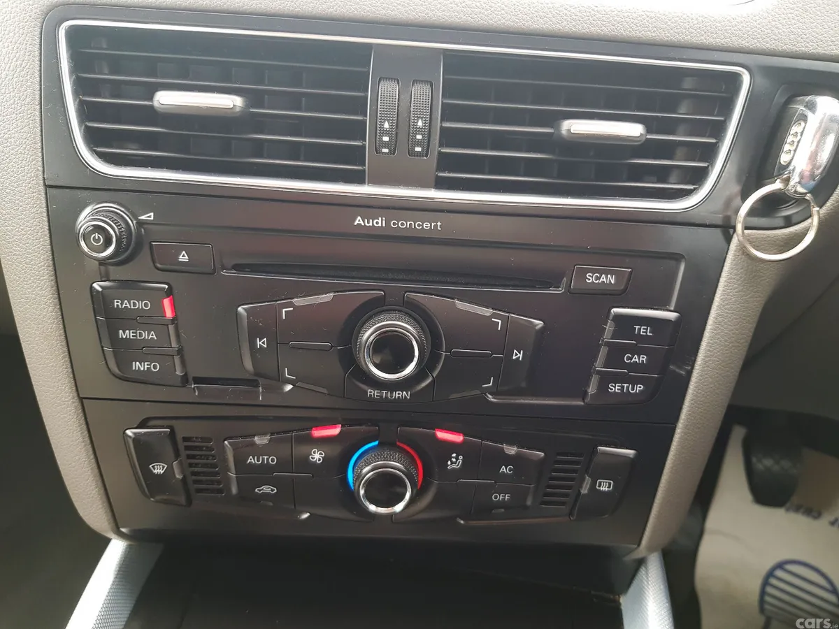 Audi Q5 SUV, Diesel, 2011, Grey