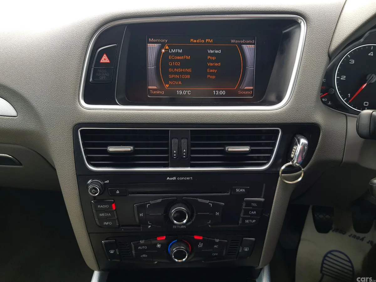 Audi Q5 SUV, Diesel, 2011, Grey