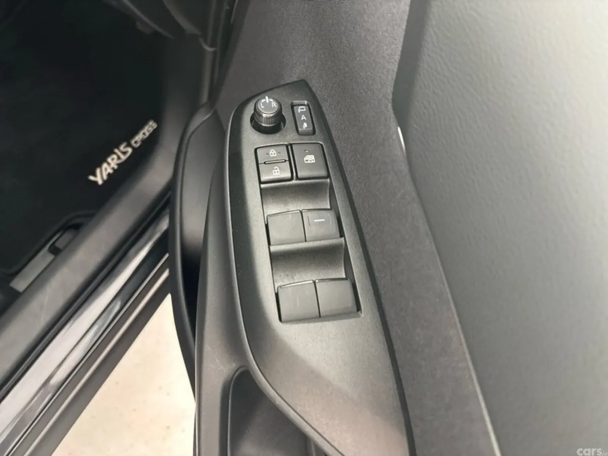 Toyota Yaris Cross SUV, Petrol Hybrid, 2026, Black