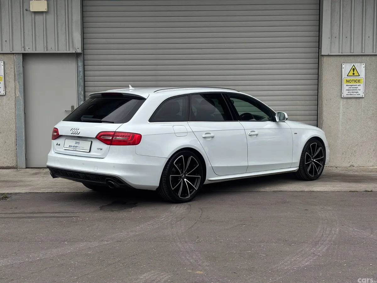 Audi A4 Estate, Petrol, 2015, White