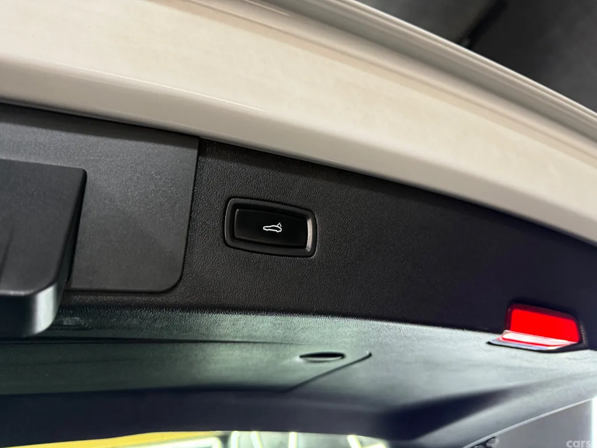 Porsche Cayenne SUV, Petrol Plug-in Hybrid, 2020, White