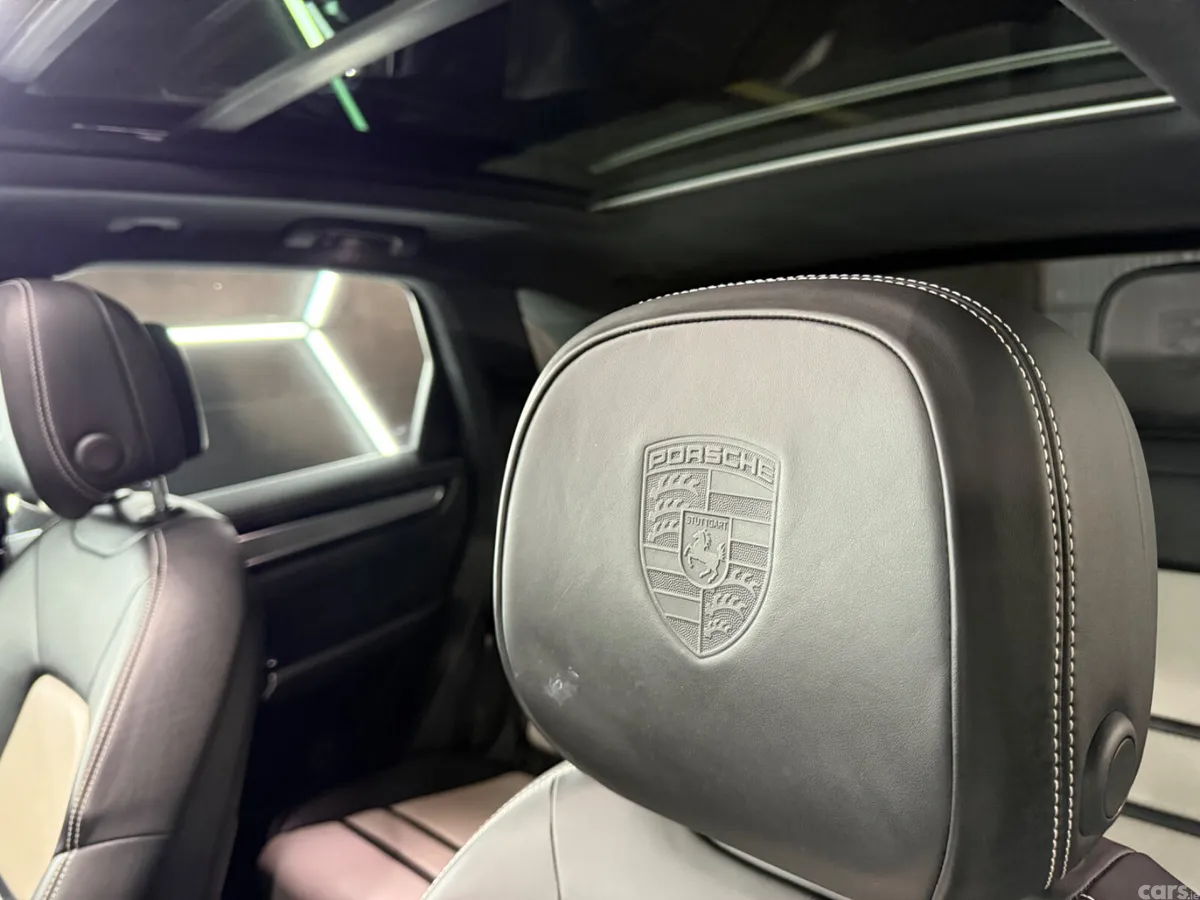 Porsche Cayenne SUV, Petrol Plug-in Hybrid, 2020, White
