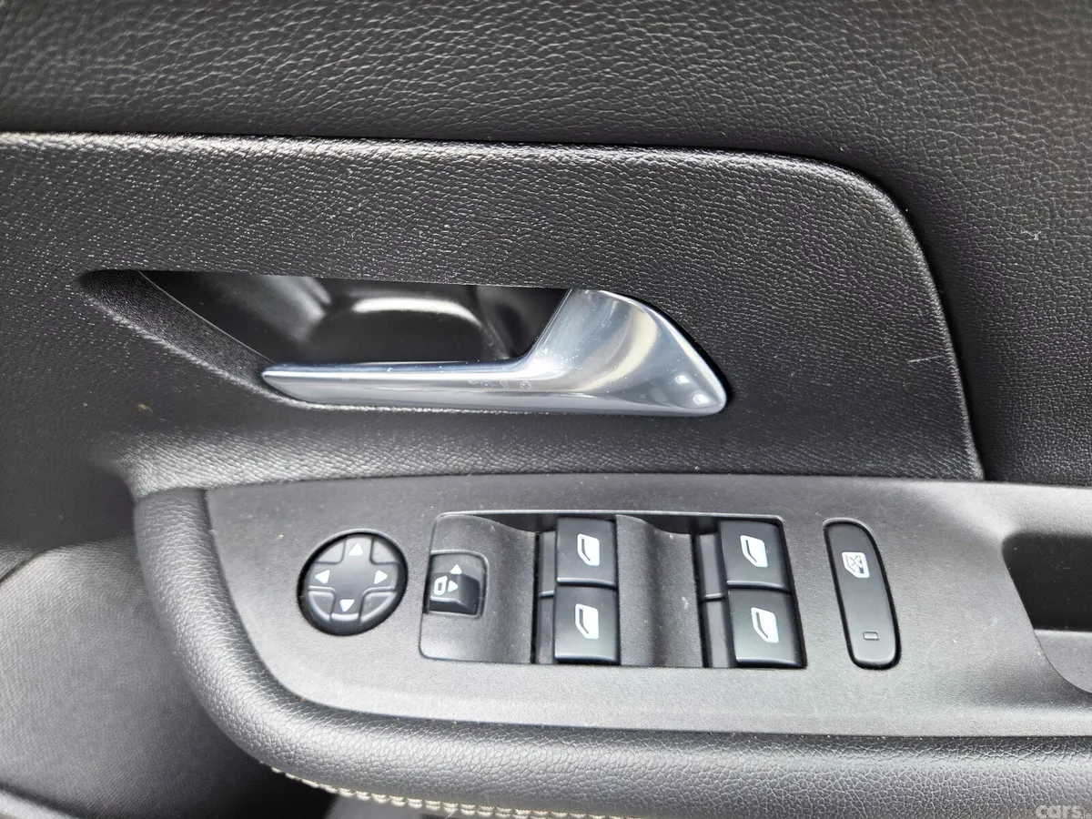 Opel Mokka SUV, Petrol, 2023, Black