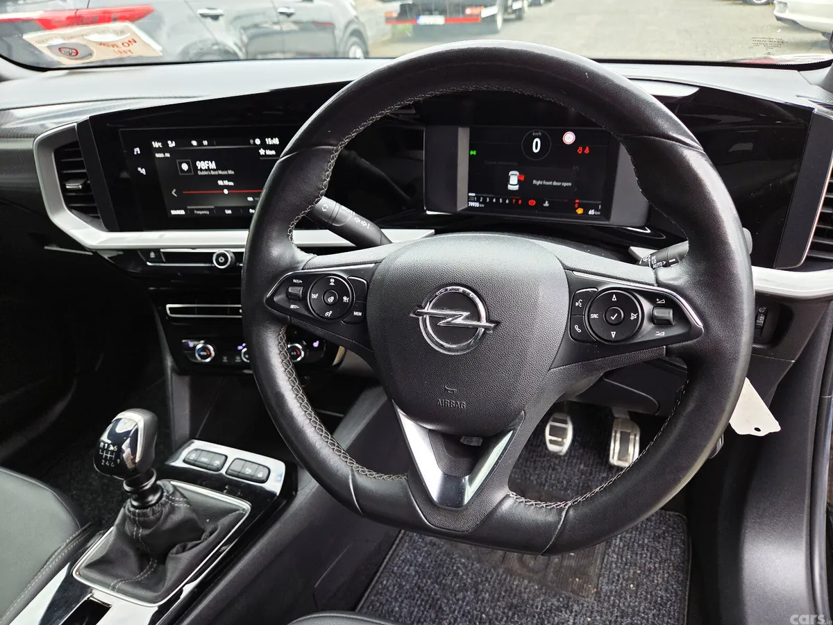 Opel Mokka SUV, Petrol, 2023, Black