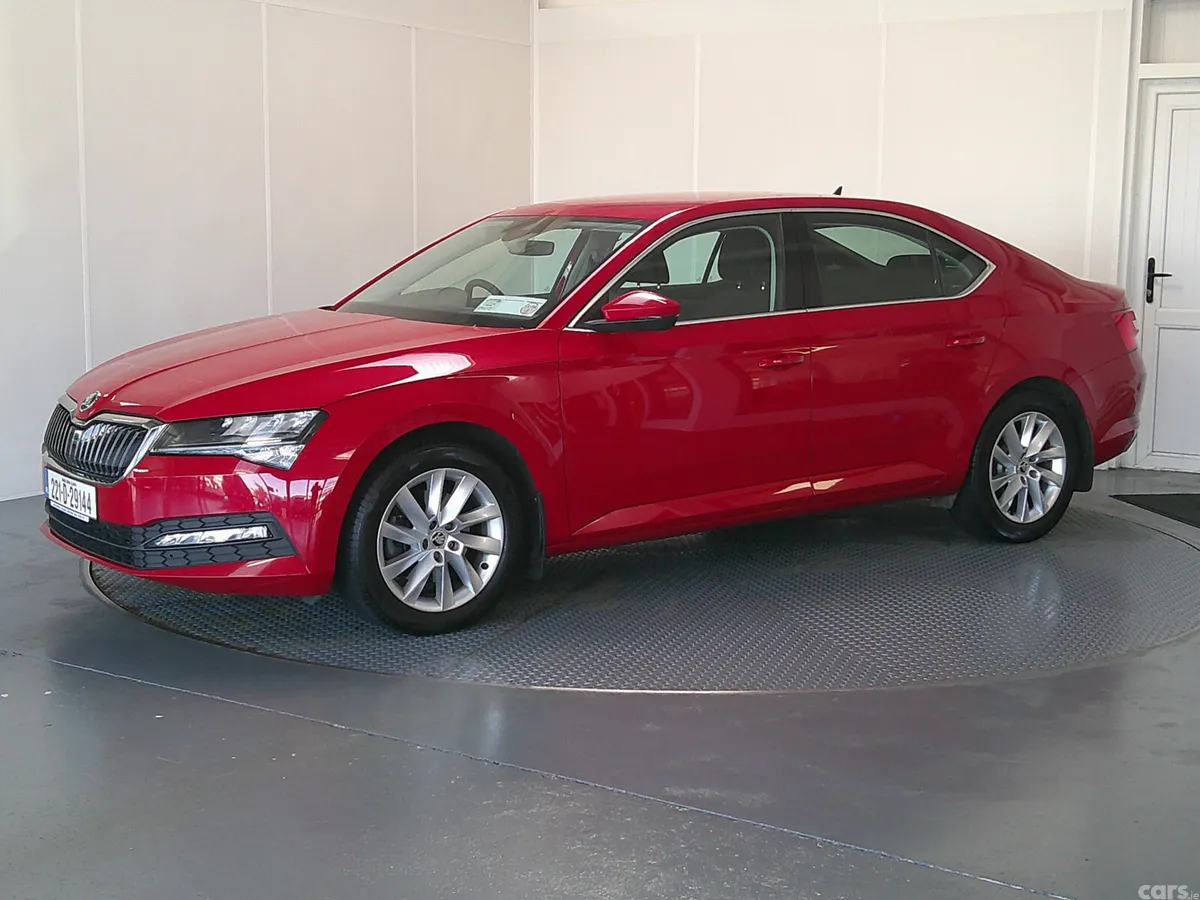 Skoda Superb Saloon, Diesel, 2022, Red