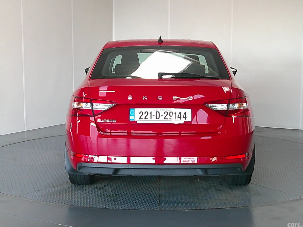 Skoda Superb Saloon, Diesel, 2022, Red