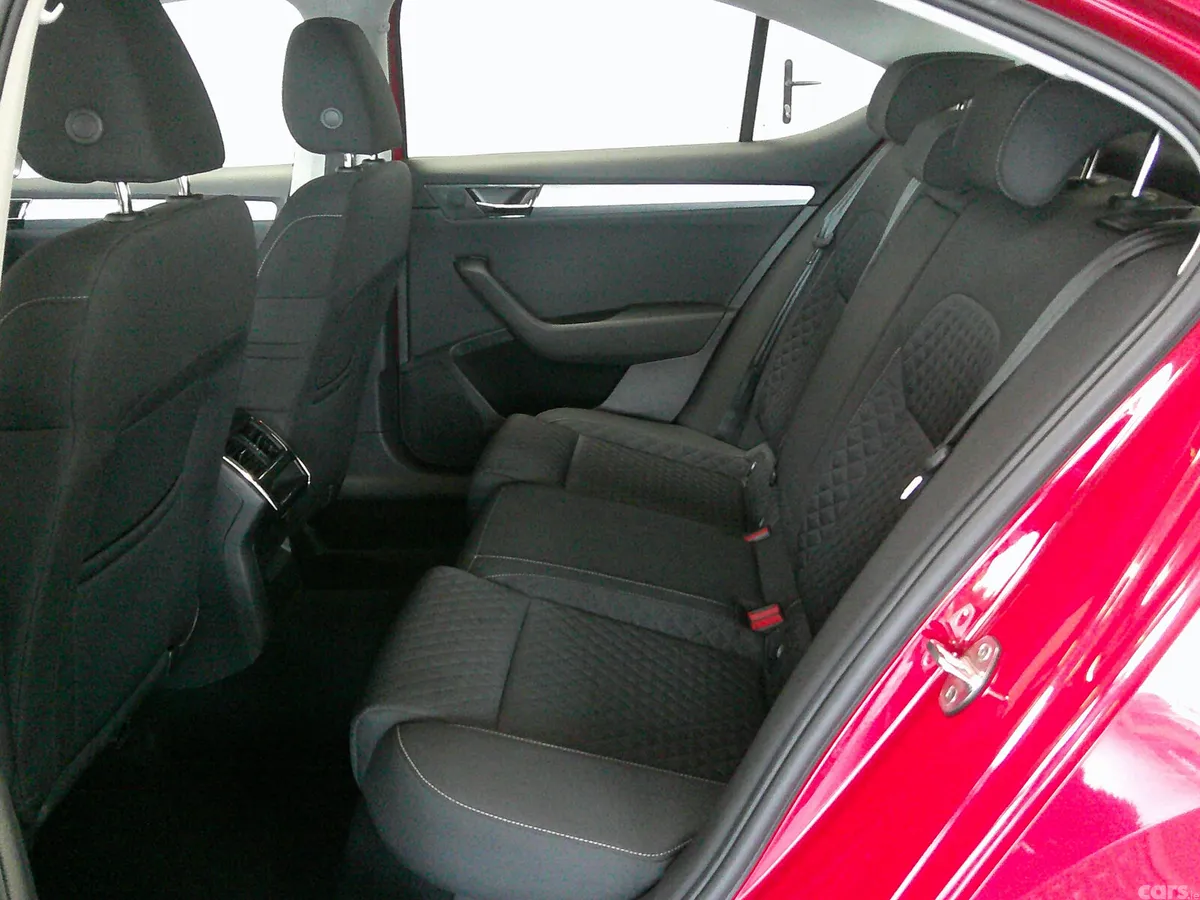 Skoda Superb Saloon, Diesel, 2022, Red